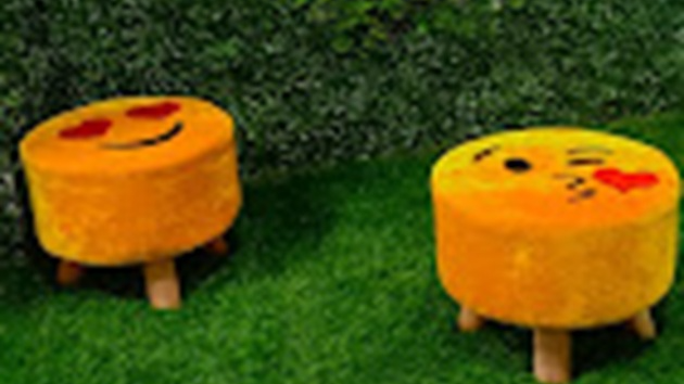 4 Seater Meeting Room 