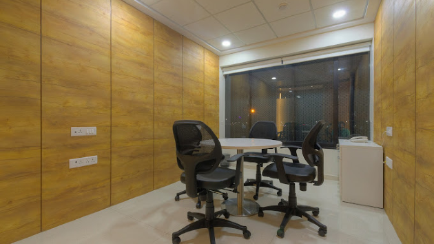 4 Seater Meeting Room
