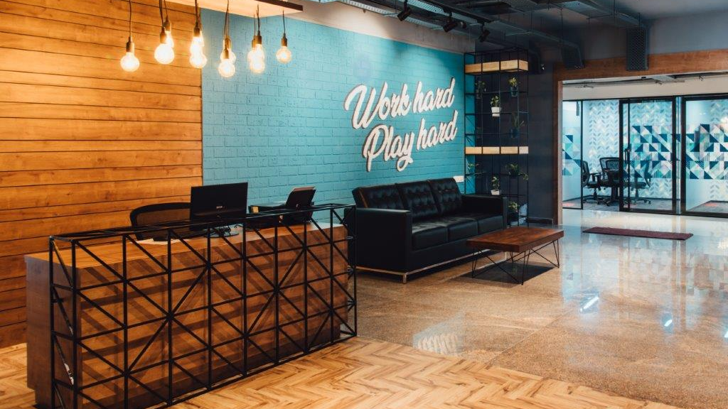 4 Seater Meeting Room