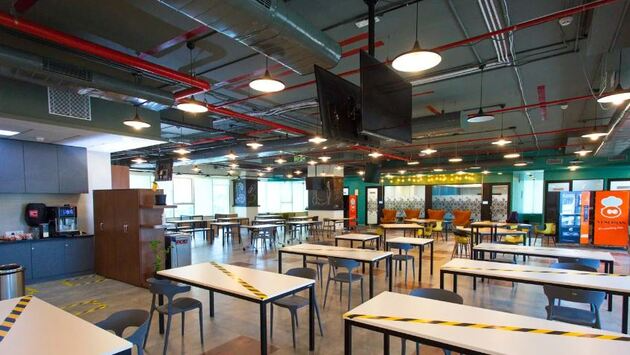 4 Seater Private Cabin 