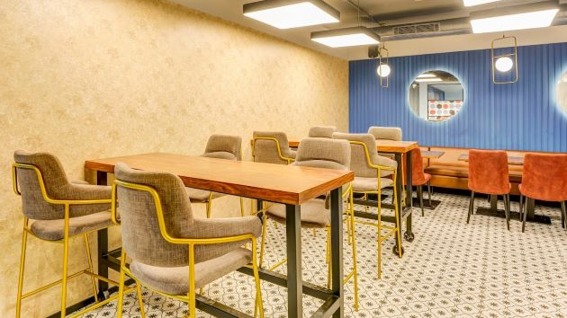 4 Seater Private Cabin 