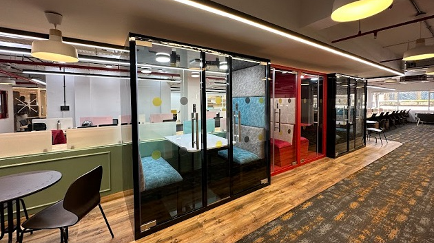 4 Seater Private Cabin