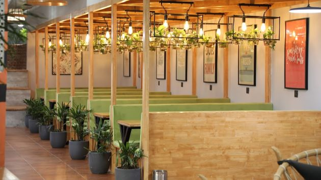 4 Seater Private Cabin