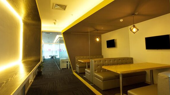 4 Seater Private Cabin 