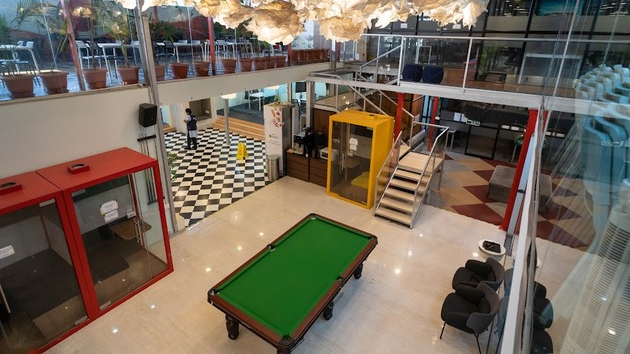 4 Seater Private Cabin