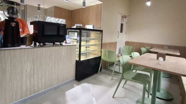 4 Seater Private Cabin