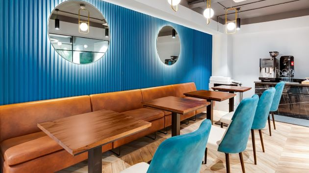 4 Seater Private Cabin