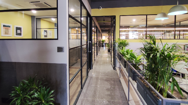 4 Seater Private Cabin