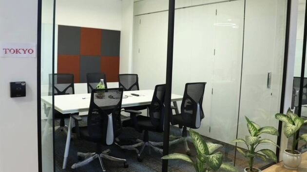 6 Seater Private Cabin