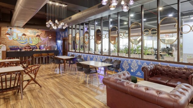 6 Seater Private Cabin