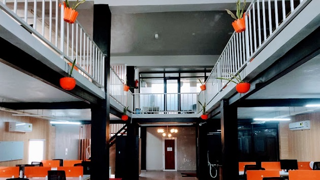 4 Seater Private Cabin