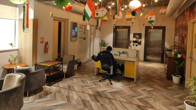 4 Seater Private Cabin