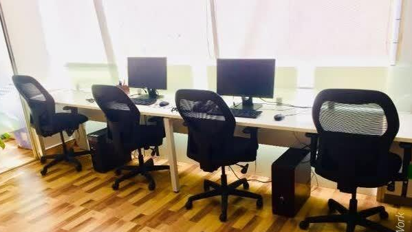 GoOffice 4019 4 Seater Private Cabin