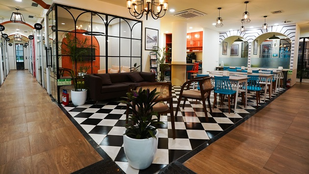 5 Seater Conference Room