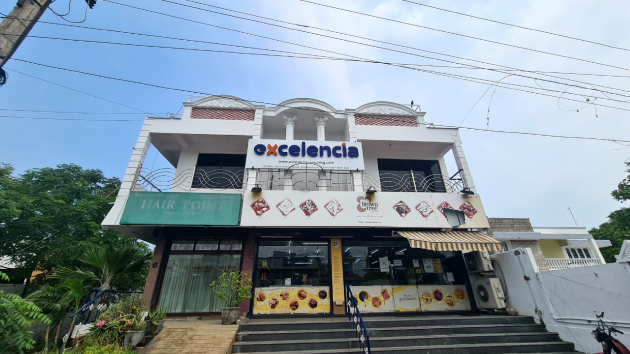 5 Seater Conference Room