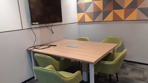 5 Seater Conference Room