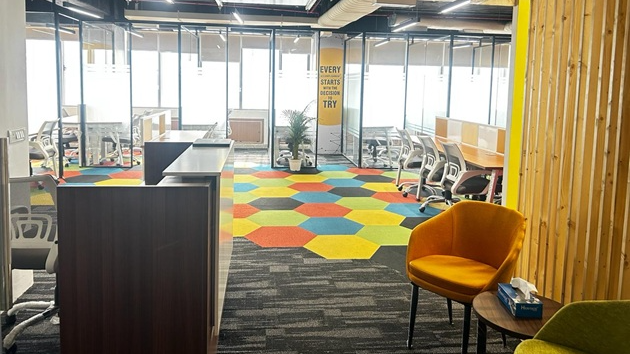 5 Seater Meeting Room