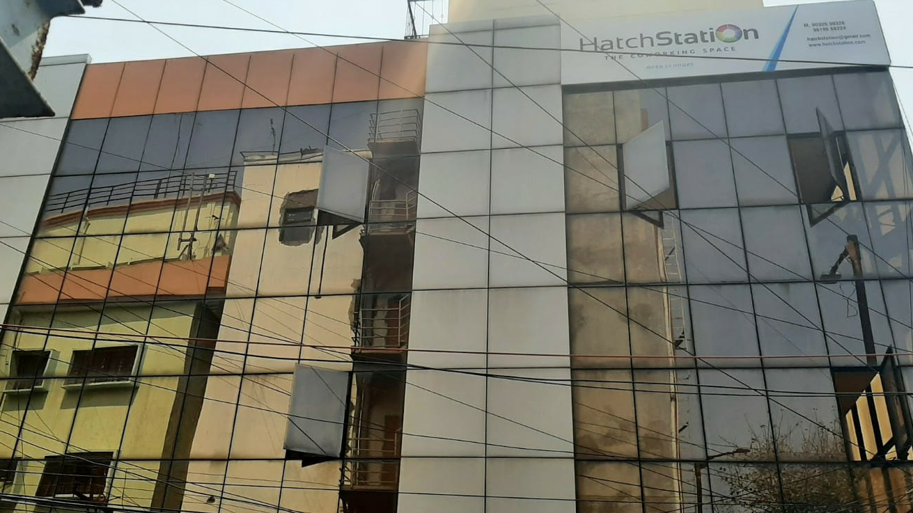 5 Seater Meeting Room