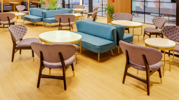 5 Seater Meeting Room