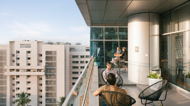 5 Seater Meeting Room