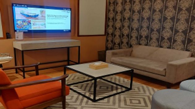 5 Seater Meeting Room