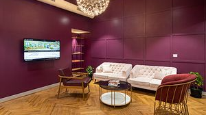 5 Seater Meeting Room