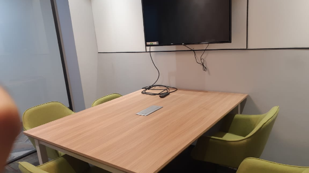 5 Seater Conference Room