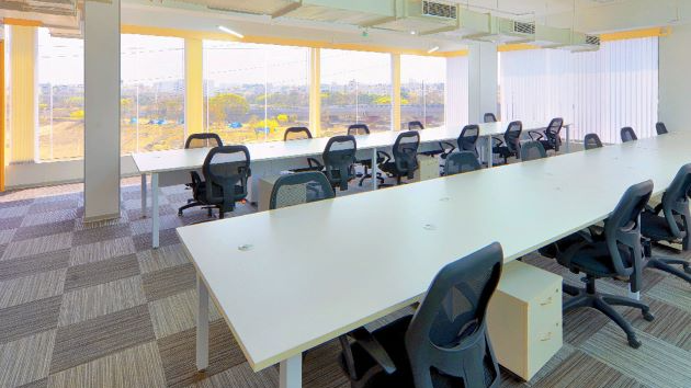 5 Seater Meeting Room