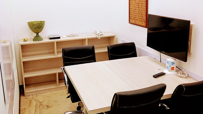 GoOffice 7156 5 Seater Private Cabin