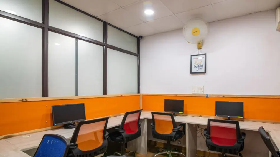 5 Seater Private Cabin in Banjara Hills - VUnite Business World | GoOffice 3162