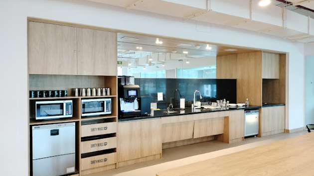 6 Seater Conference Room