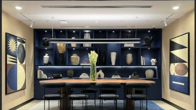 6 Seater Conference Room