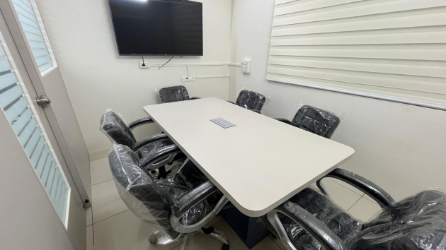 6 Seater Conference Room