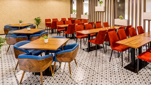 6 Seater Conference Room