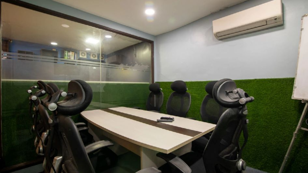 GoSpace 7007 6 Seater Conference Room
