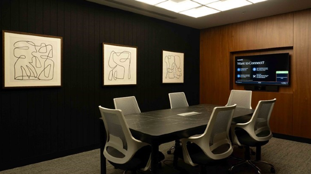 6 Seater Conference Room in Vasanth Nagar - WeWork 37 Cunningham | GoSpace 21195