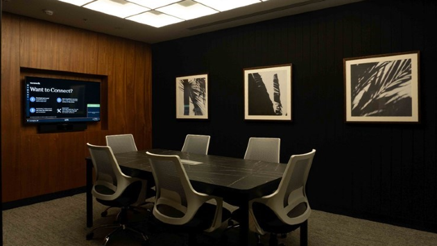 6 Seater Conference Room in Vasanth Nagar - WeWork 37 Cunningham | GoSpace 21196