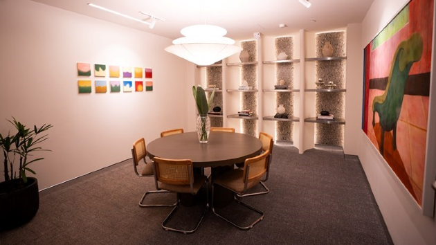 6 Seater Meeting Room in Richmond Town - WeWork Embassy Vertex | GoSpace 21222