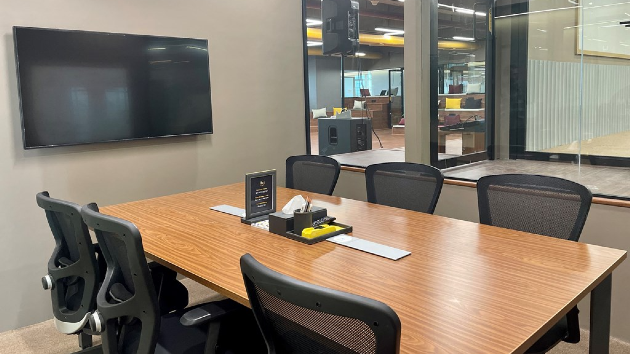 6 Seater Conference Room