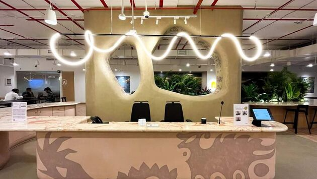 6 Seater Meeting Room