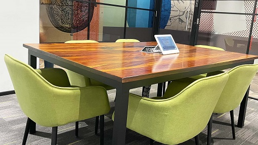 GoSpace 7300 6 Seater Meeting Room