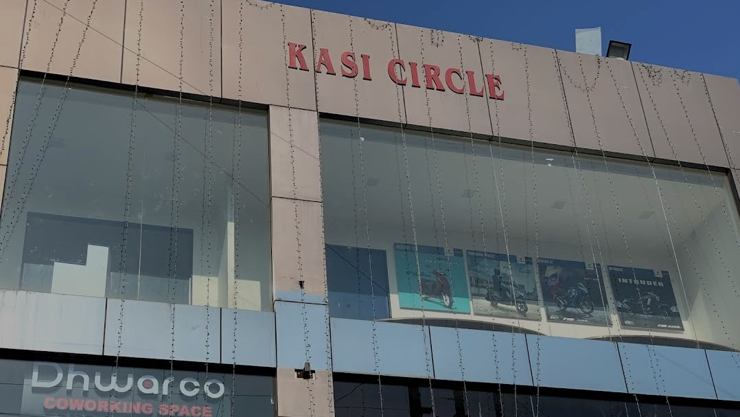 6 Seater Meeting Room