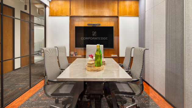 6 Seater Meeting Room