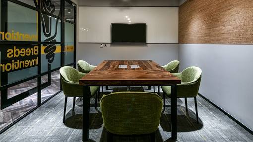GoSpace 7612 6 Seater Meeting Room