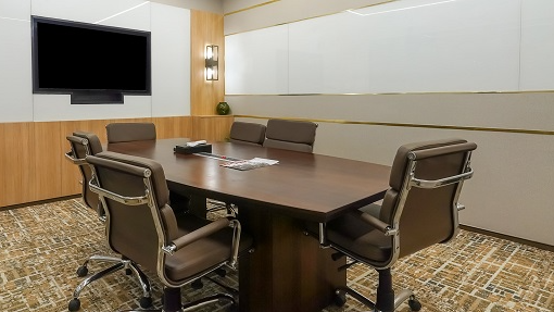 6 Seater Meeting Room