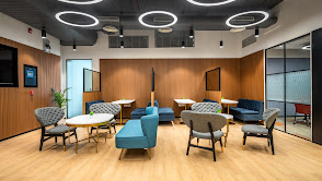 6 Seater Meeting Room