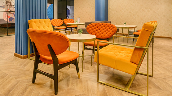 6 Seater Meeting Room