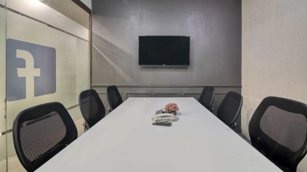 GoSpace 7433 7 Seater Meeting Room