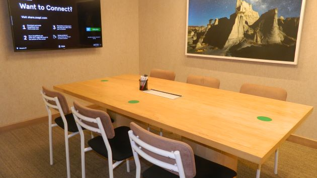 6 Seater Meeting Room