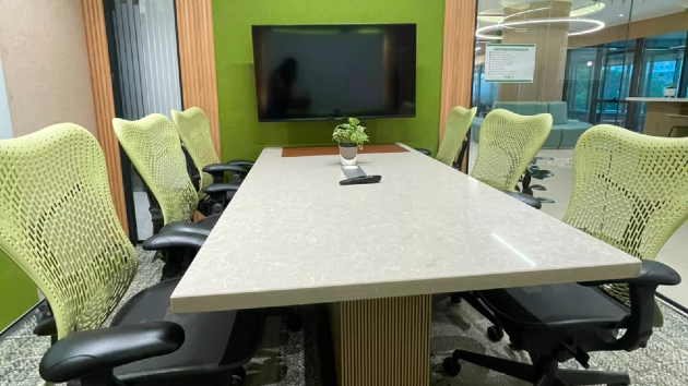 6 Seater Meeting Room